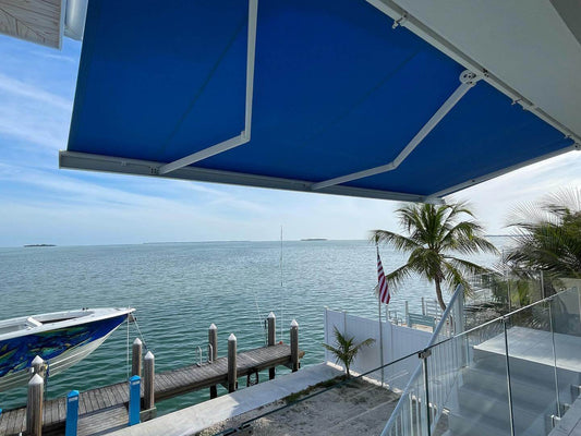 Retractable awning - Residential Retractable Awnings