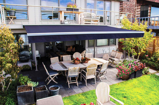 Retractable awning - Tampa Outdoor Living